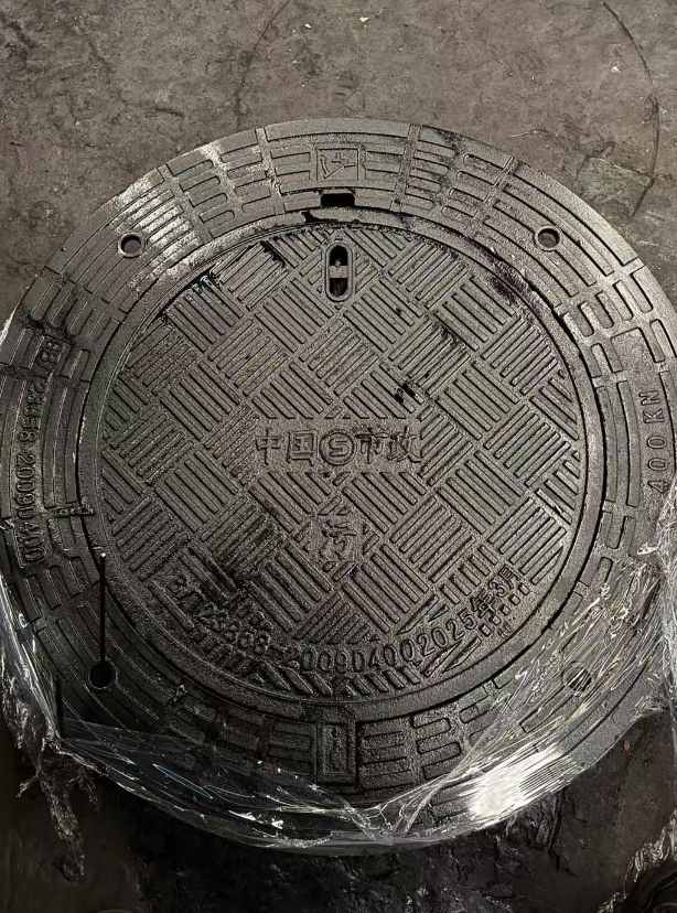 大同球墨铸铁防沉降井盖展示